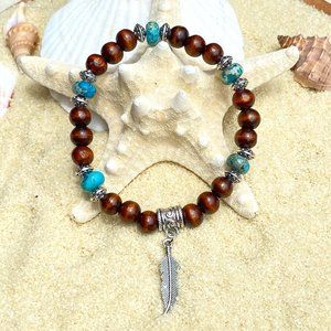 Beaded bracelet - wood & turquoise